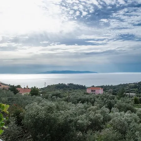 Eleftheria Τραπεζάκι